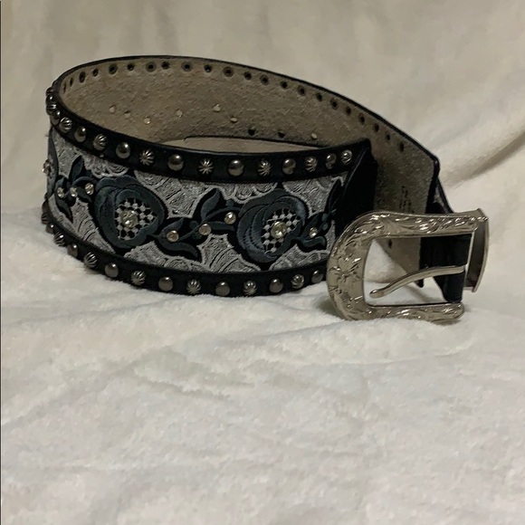 Classic Leather Belt in Cognac | Made in the USA | Tanner Goods Belt
